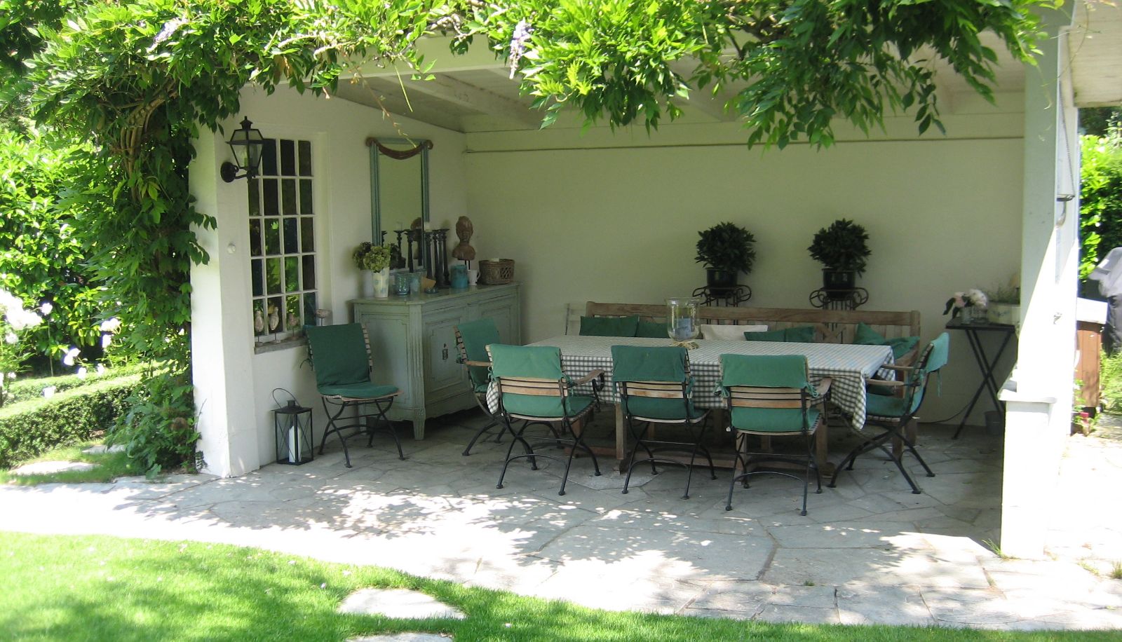 Garden - The Garden Guesthouse