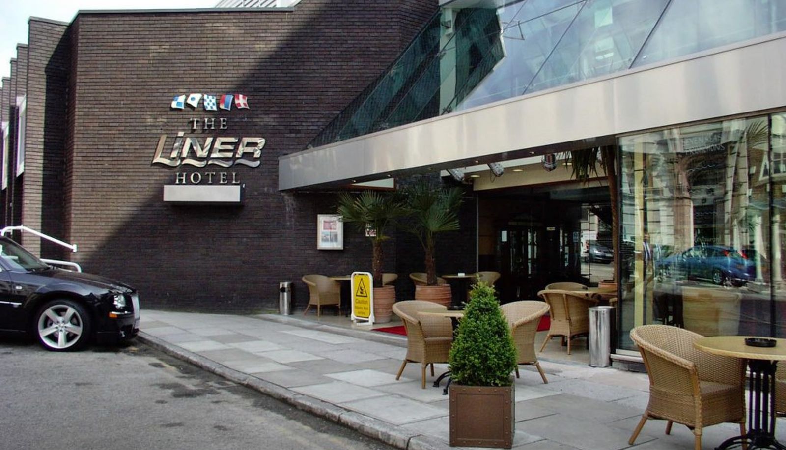 Zewnętrzna część hotelu - The Liner Hotel