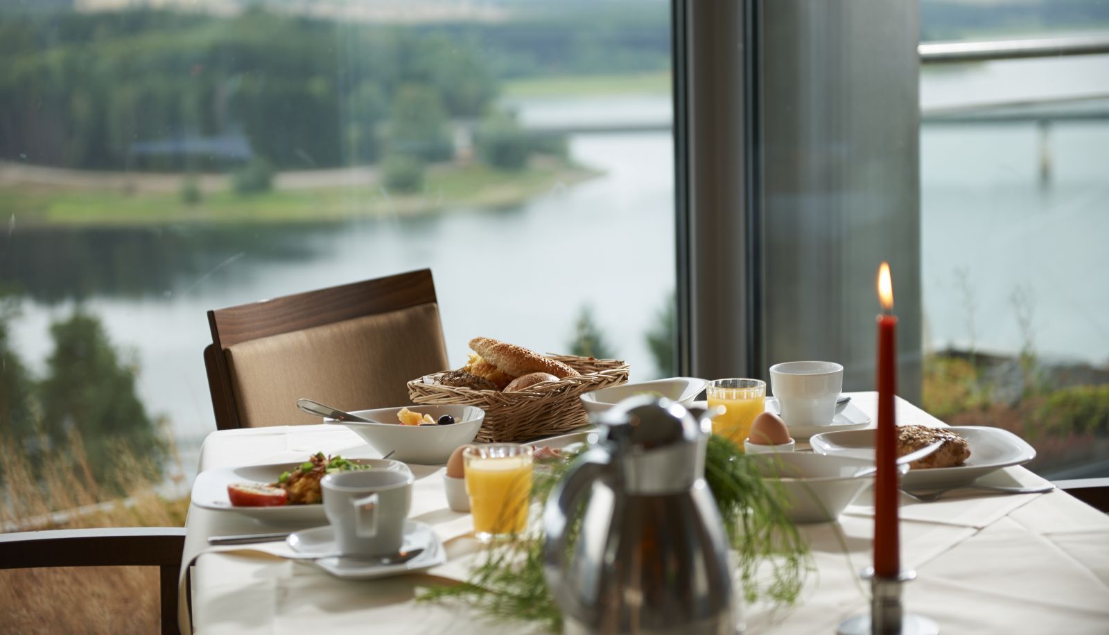 Sala prima colazione all'interno del ristorante - Bio-Seehotel Zeulenroda