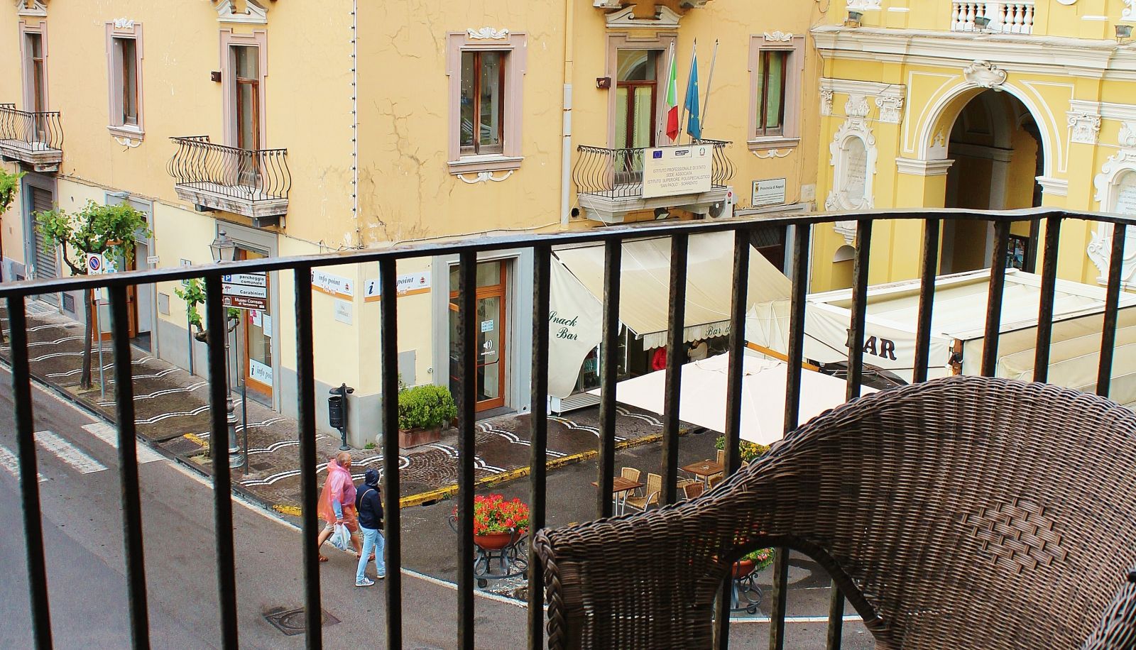 Room with balcony - Piazza Tasso B&B