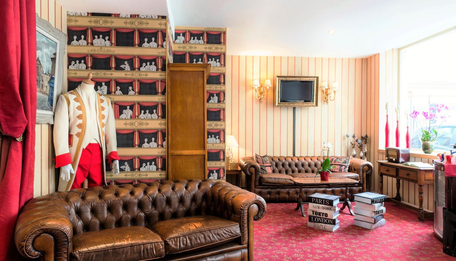 Intérieur de l'hôtel - Hôtel du Théâtre by Patrick Hayat