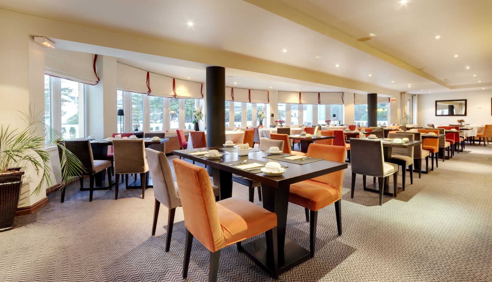 Restaurante - Hotel Inglaterra Charme & Boutique