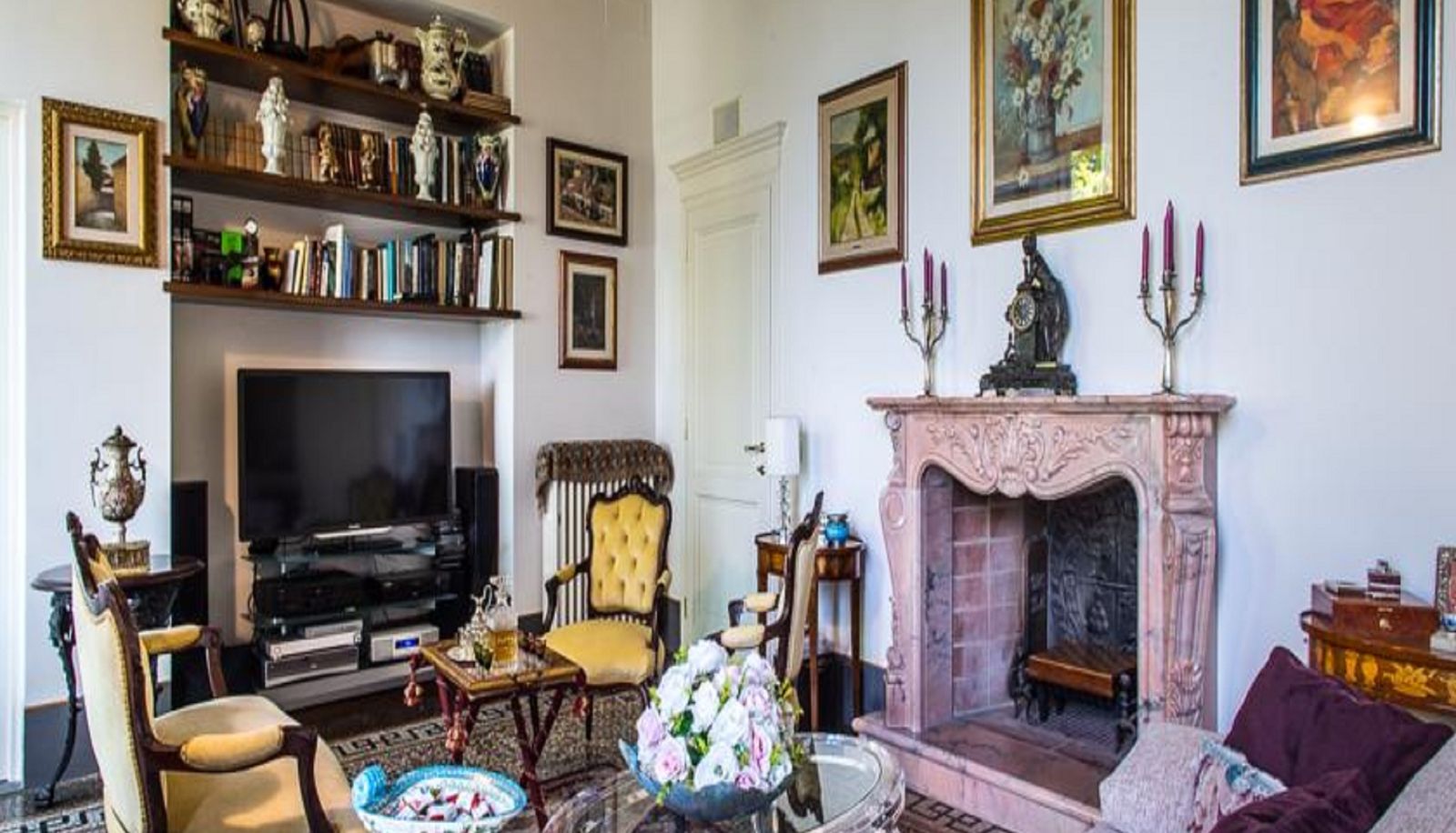 Lesezimmer - Luxury B&B Villa Broncigliano