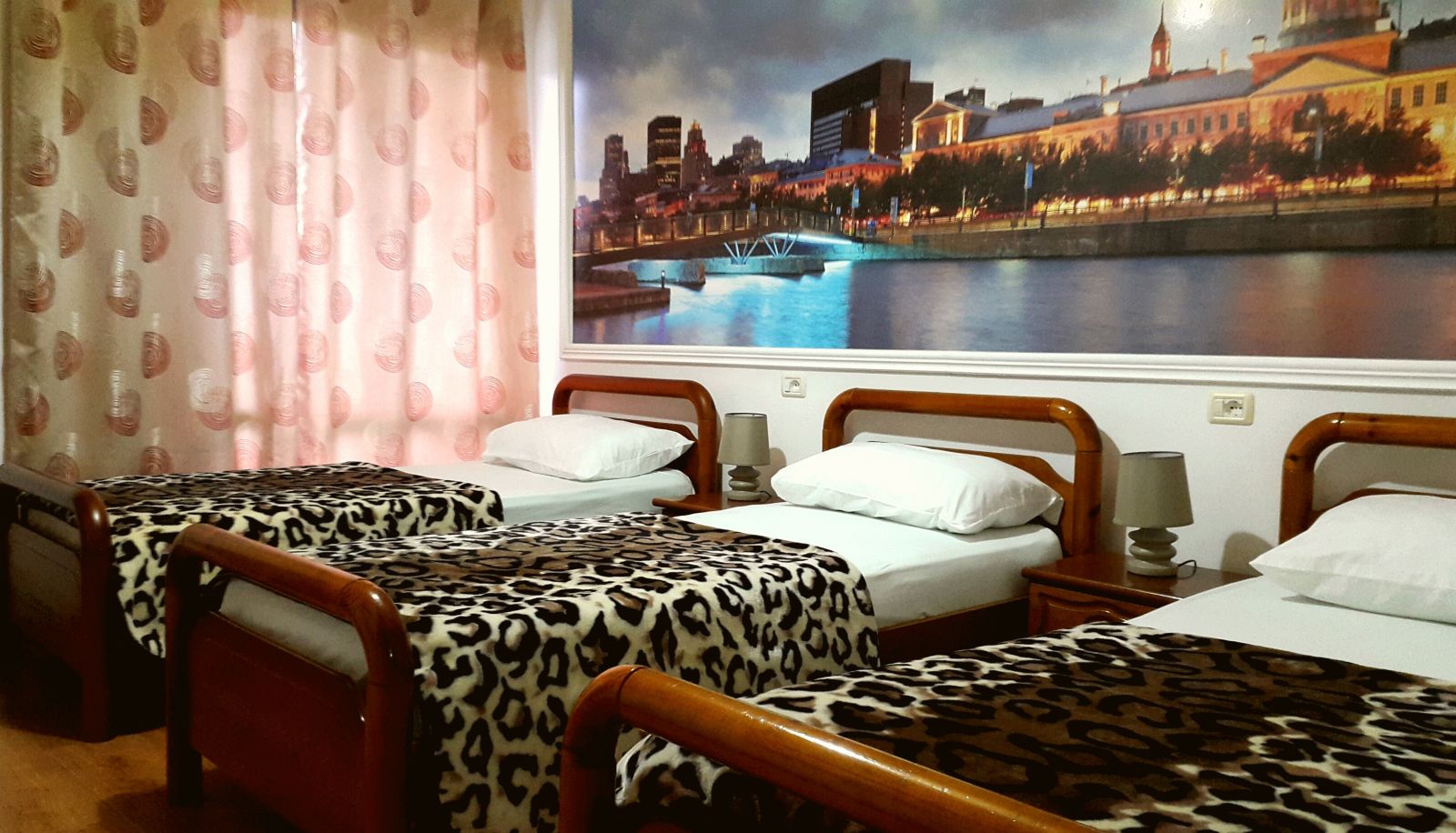 Dreibettzimmer - Ramizi Hotel