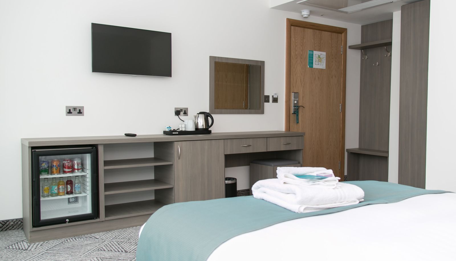 Standard room (double) - The Lion & Key Hotel