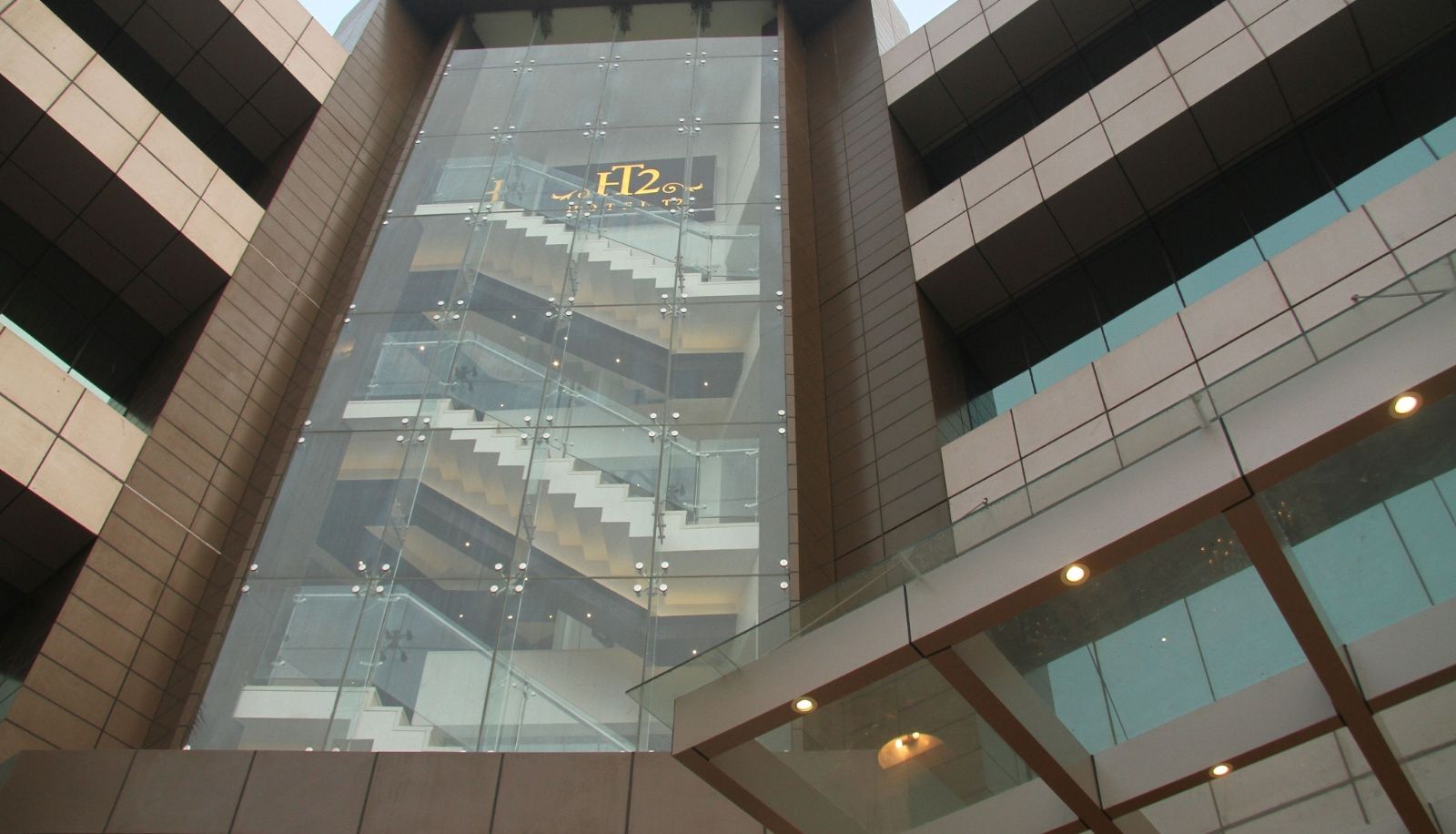 Hotel outdoor area - T2 Beacon