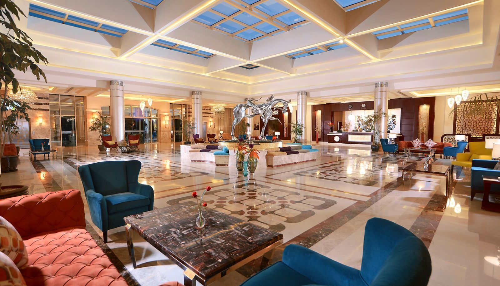 Hall - Albatros White Beach