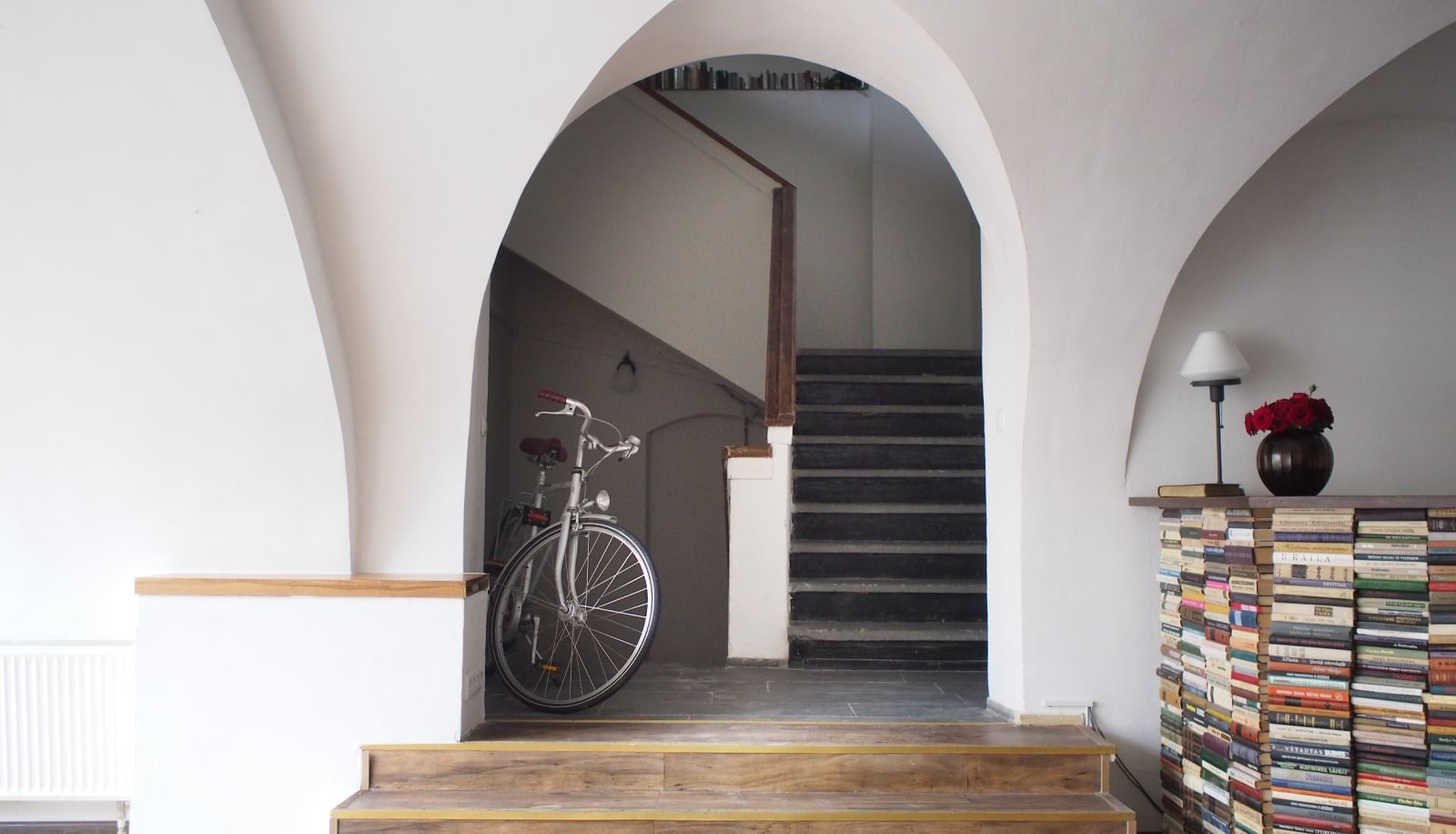 Hall - Bookinn B&B