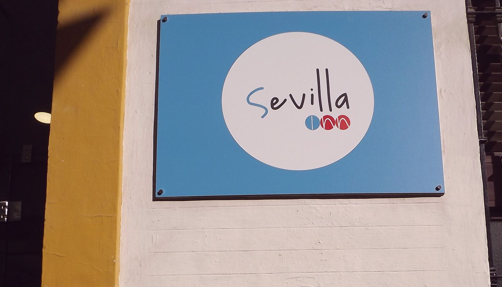 Buitenruimte van het hotel - Sevilla Inn Hostel