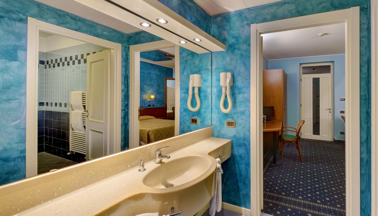 Bathroom - Sporting