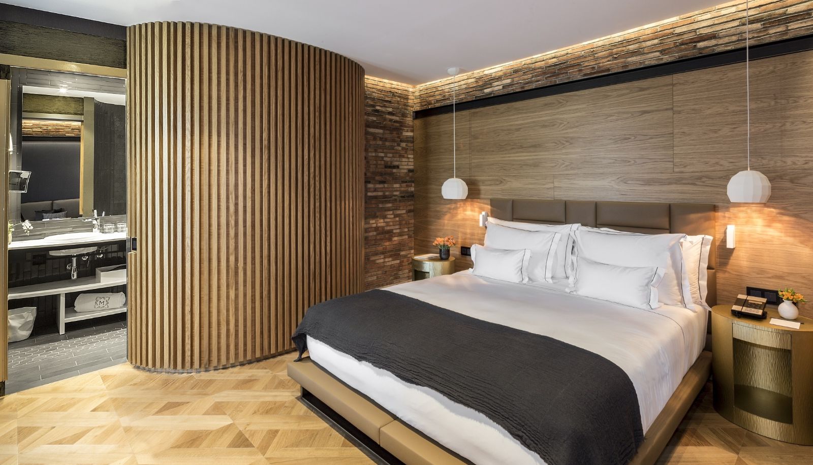 Suite - Monument Hotel