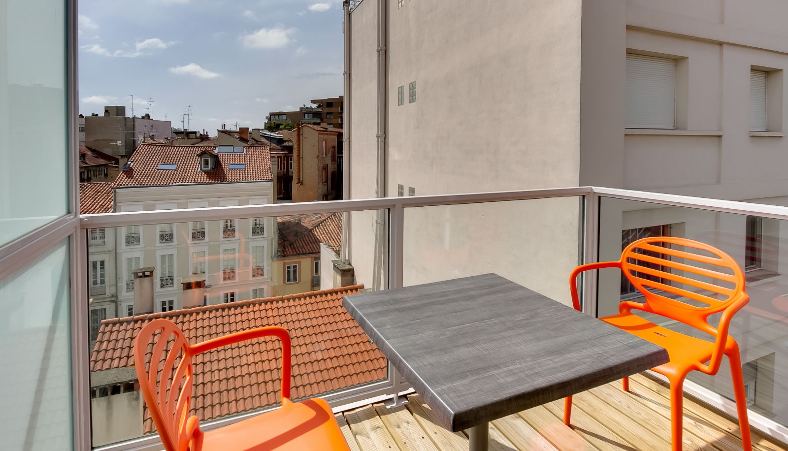 Room with balcony - PRIVILEGE APPARTHOTEL SAINT EXUPERY