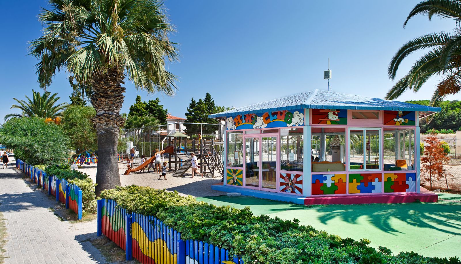 Buitenruimte van het hotel - Altin Yunus Resort & Thermal Center