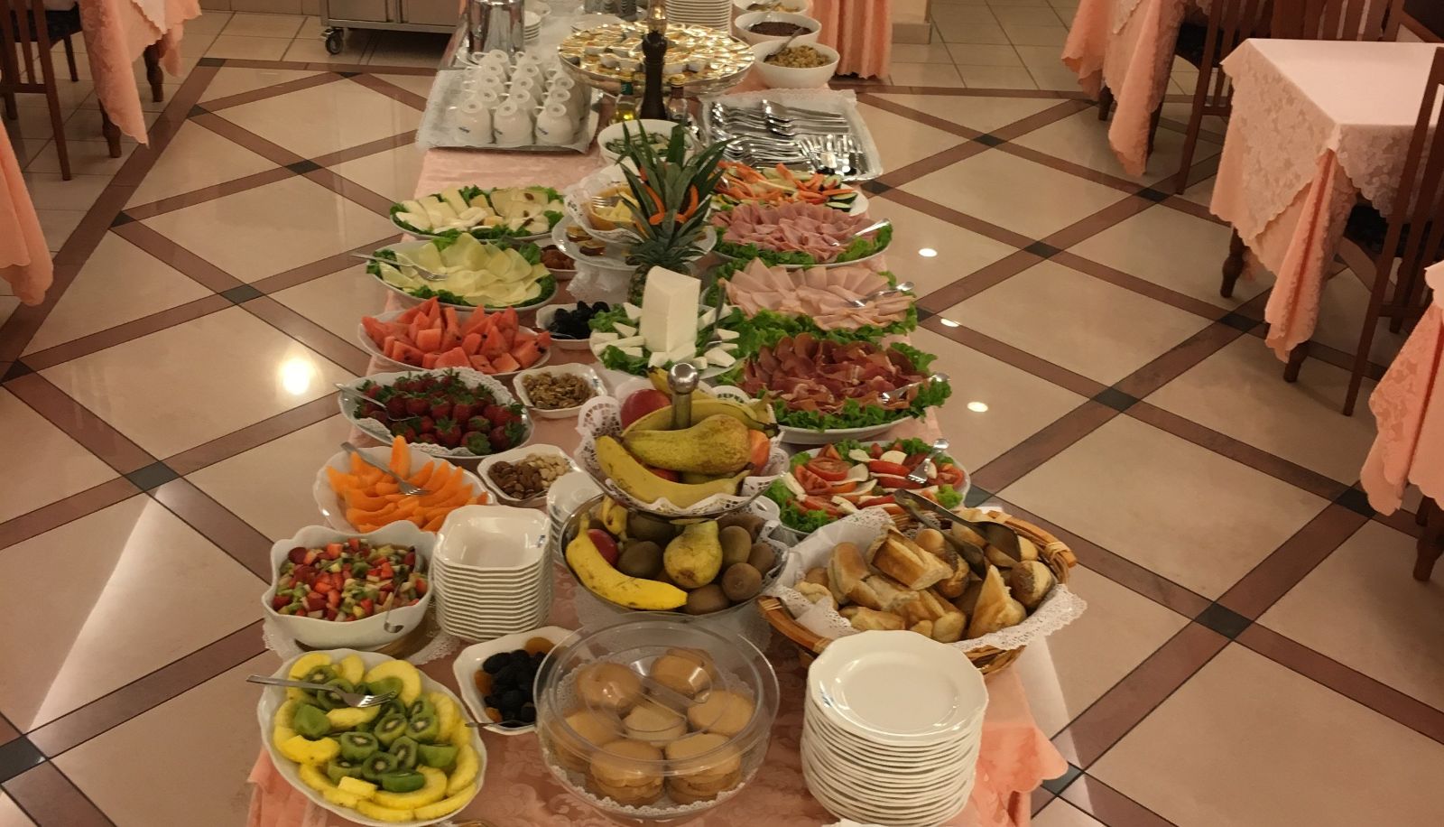 Bufet - Mokinba Hotels Montebianco