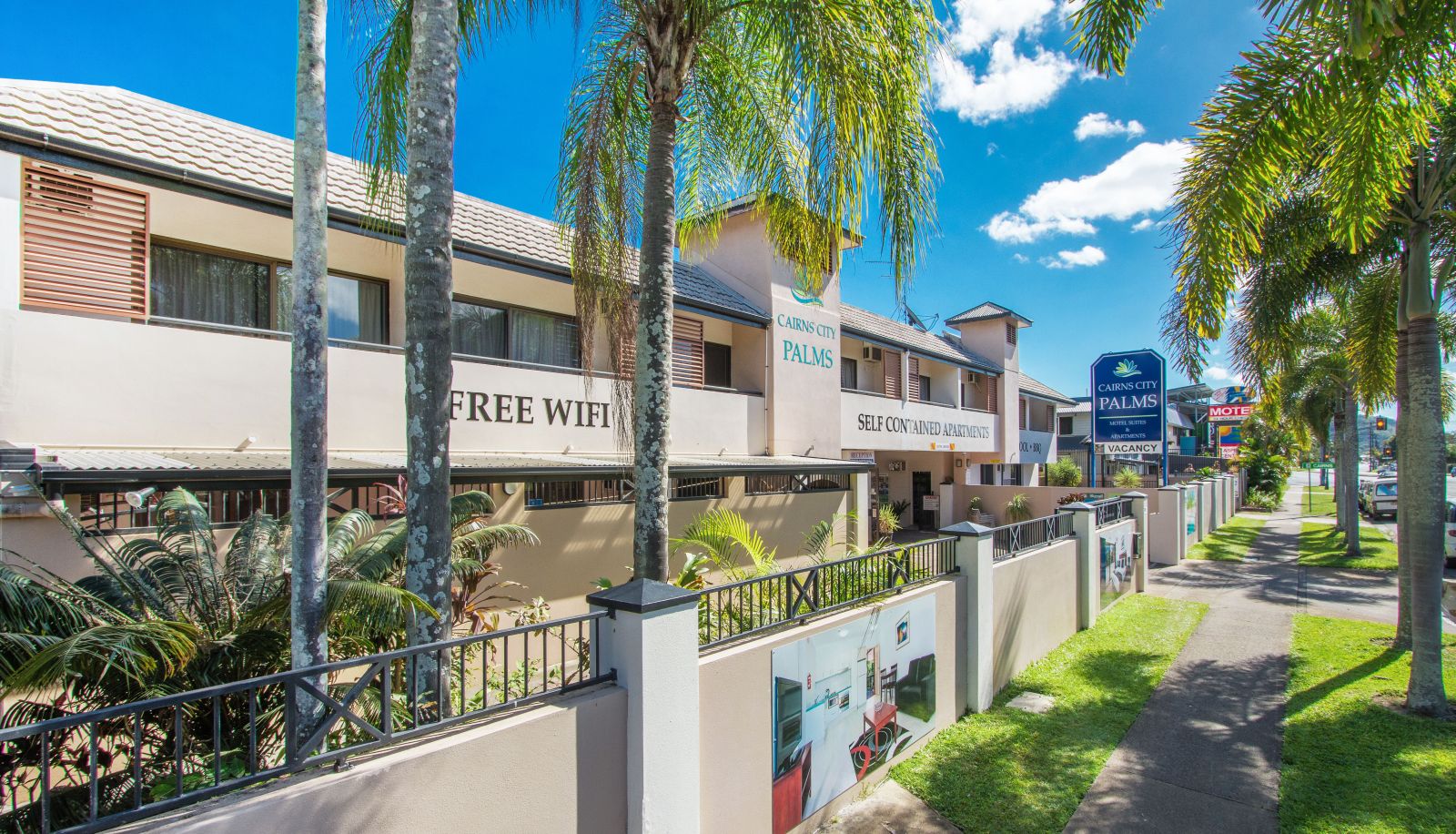 Area esterna dell'hotel - Cairns City Palms