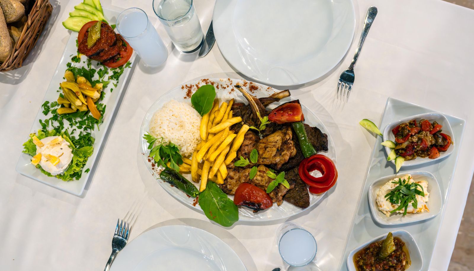 Restaurant - Büyük Saruhan