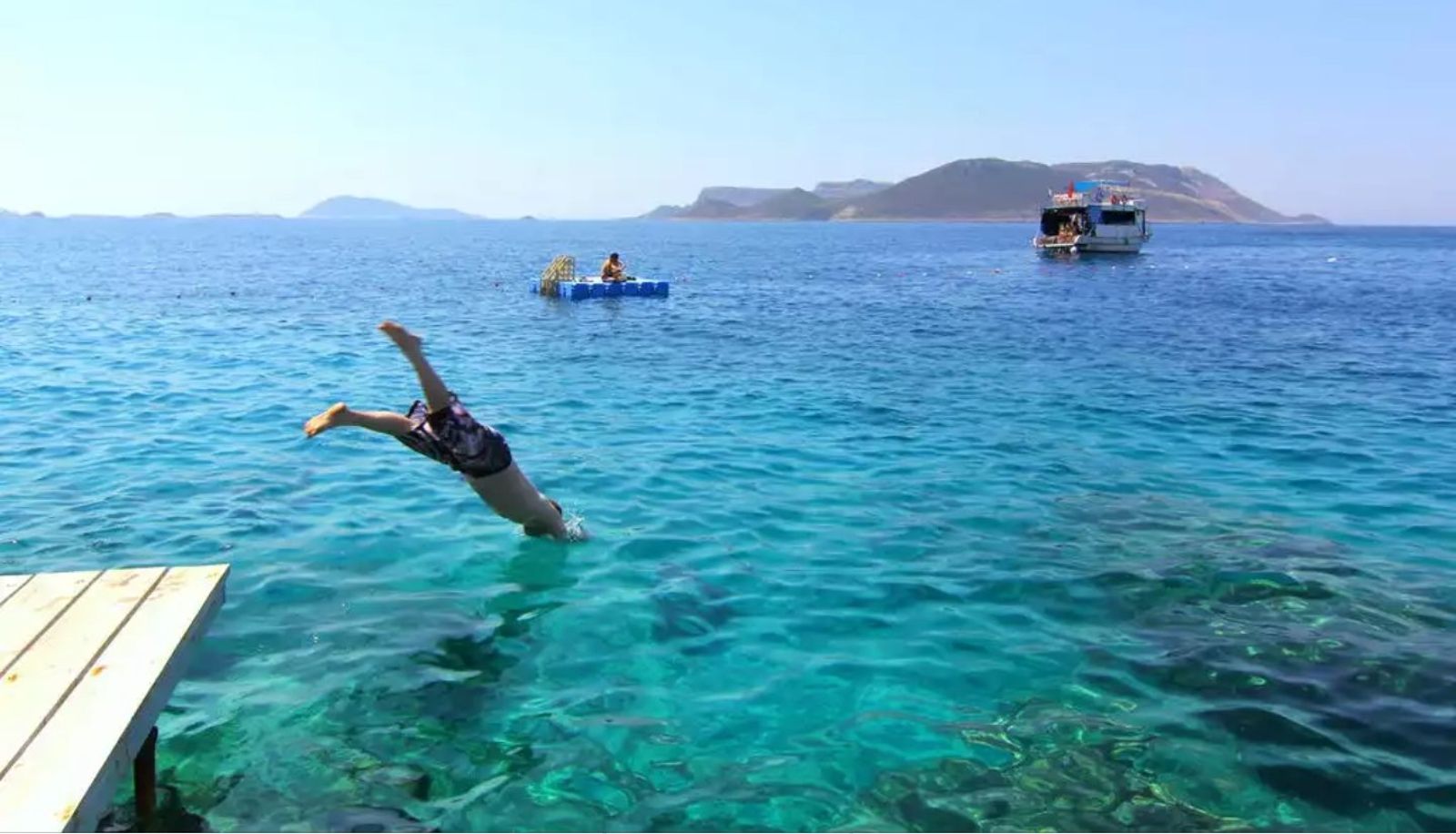 Beach - Amphora Hotel