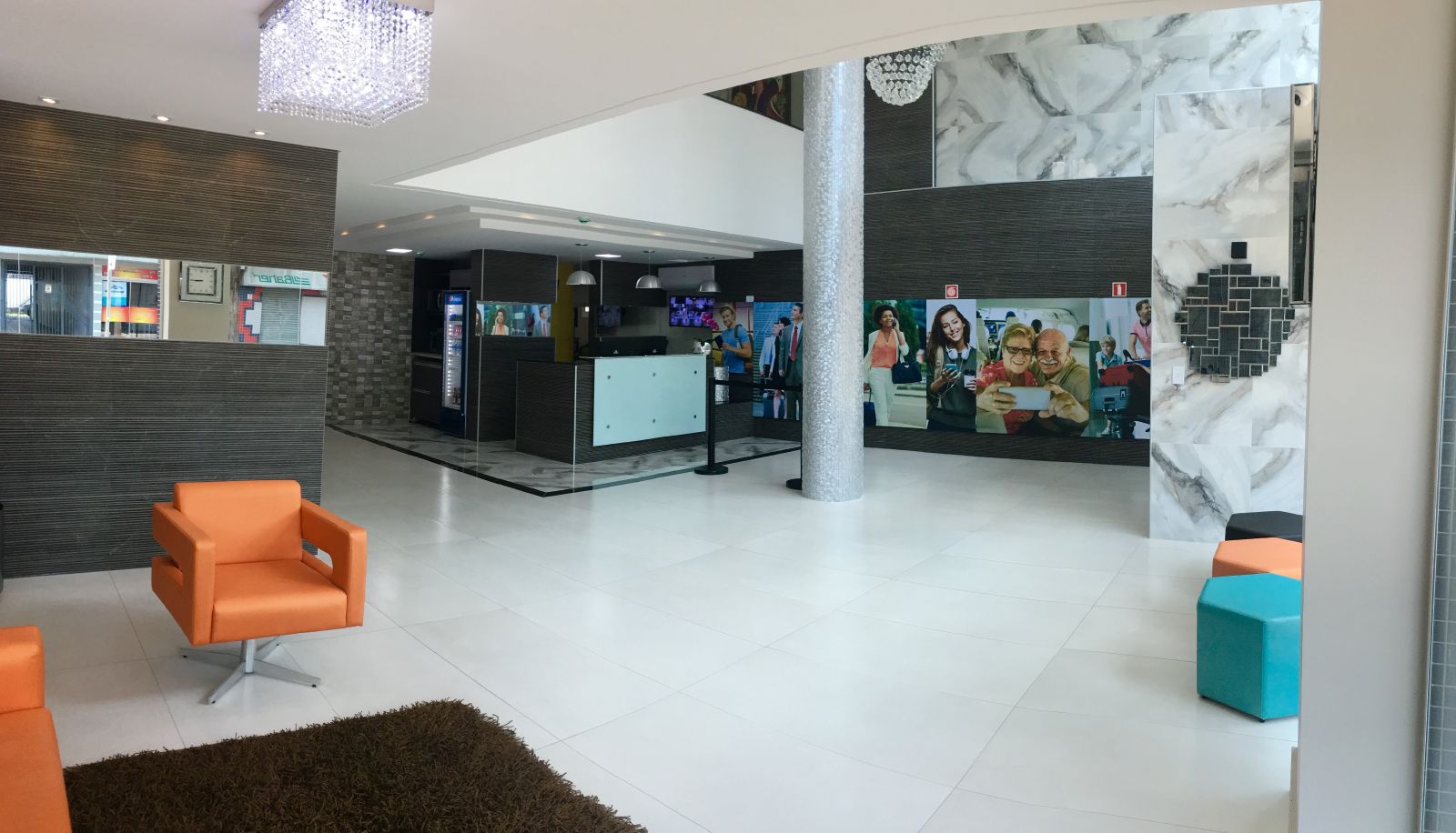 Interior view - Avalon Hotel