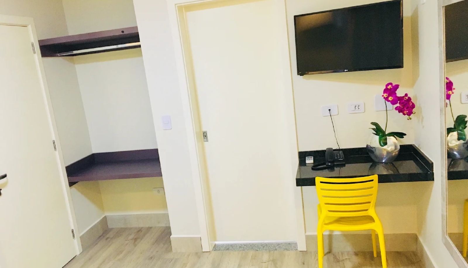 Standard room (single) - Avalon Hotel