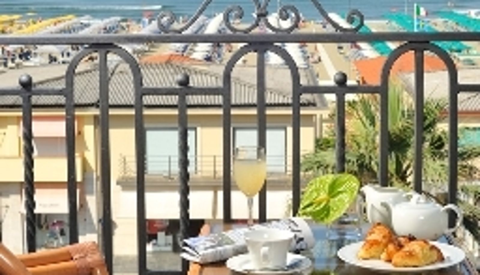 Taras - President Hotel