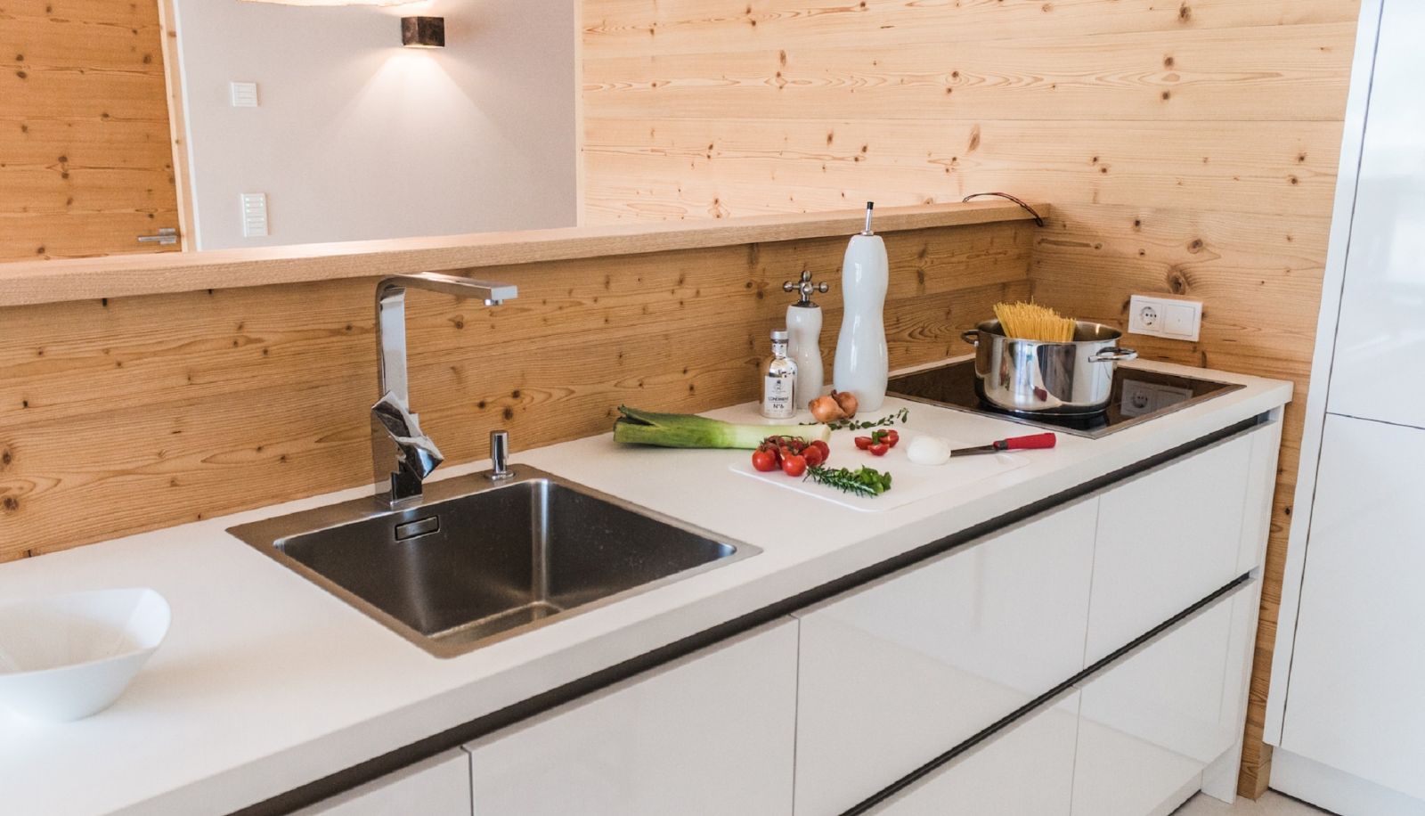Kitchen area in the room - Moar Lodge