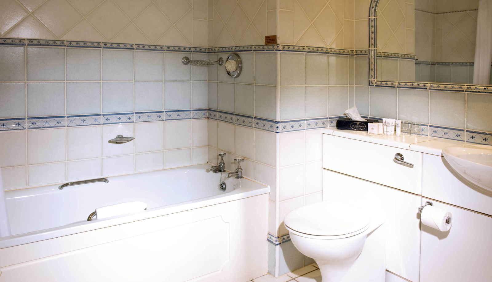 Standard room (double) - Leisure Club & Beauty Rooms Lady Gregory Hotel
