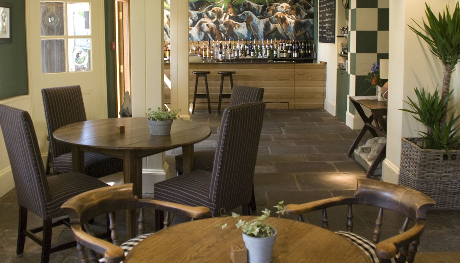 Bar - Hare & Hounds