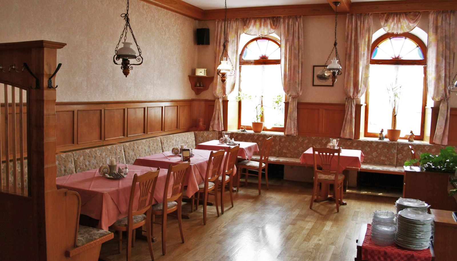 Sala de desayunos dentro del restaurante - Loewen