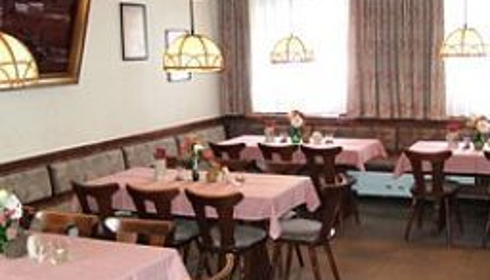 Breakfast room within the restaurant - Drei Kronen Landgasthof