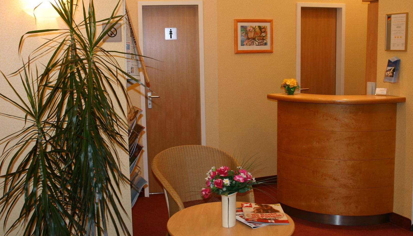 Reception - Hotel Sauer Garni