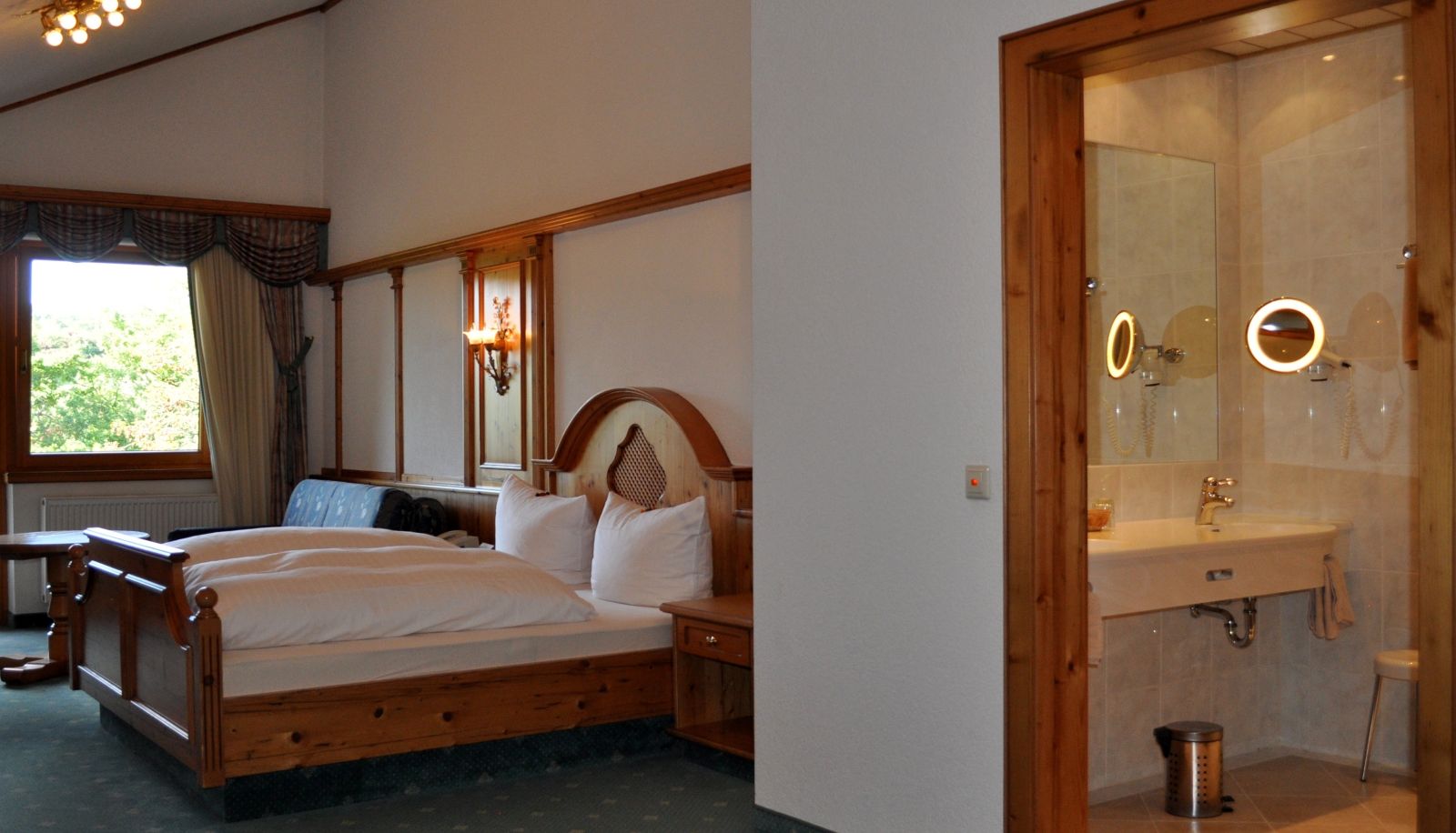 Superior room (double) - Hotel-Restaurant Kreuzberghof