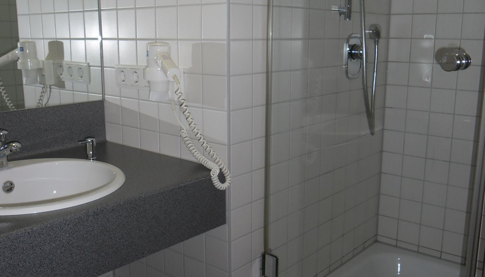 Badezimmer - Günzburg Landhotel