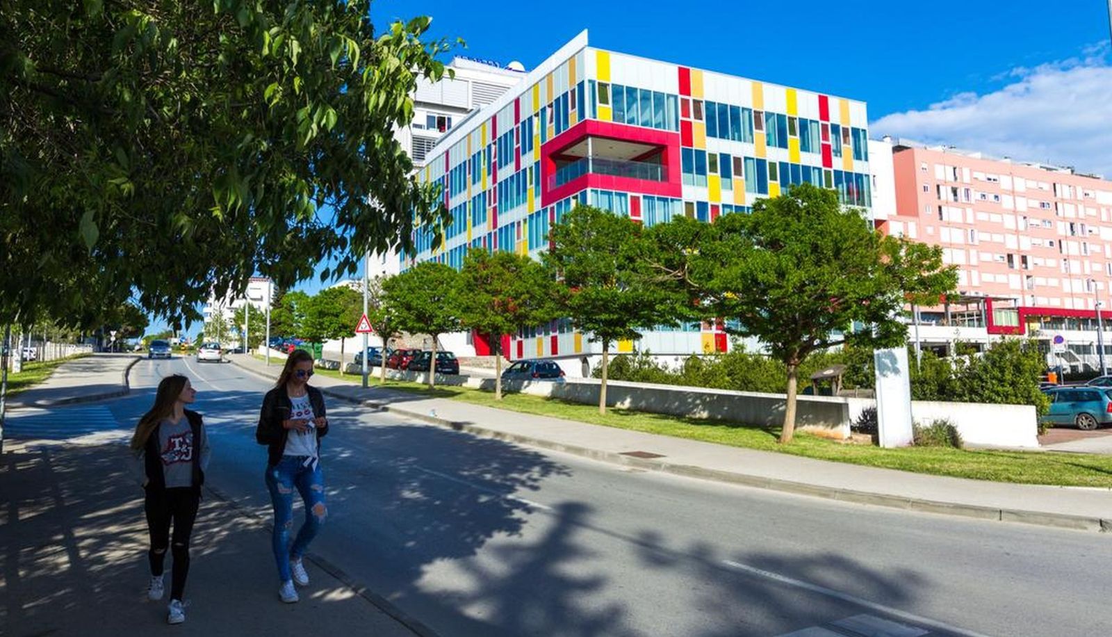 Zona exterior del hotel - Dentex 4 You Hostel