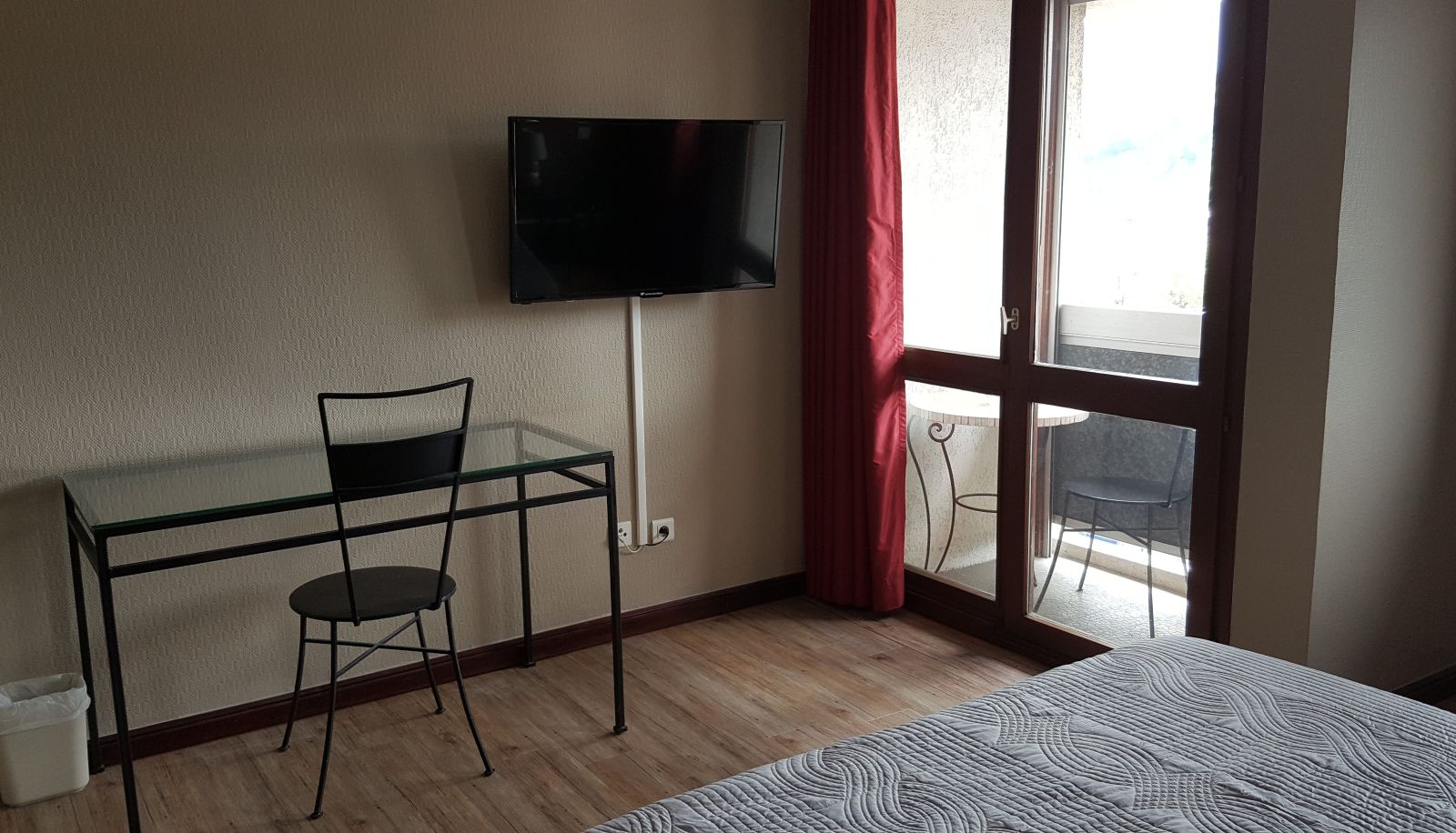 Room with balcony - Hôtel de la Gare