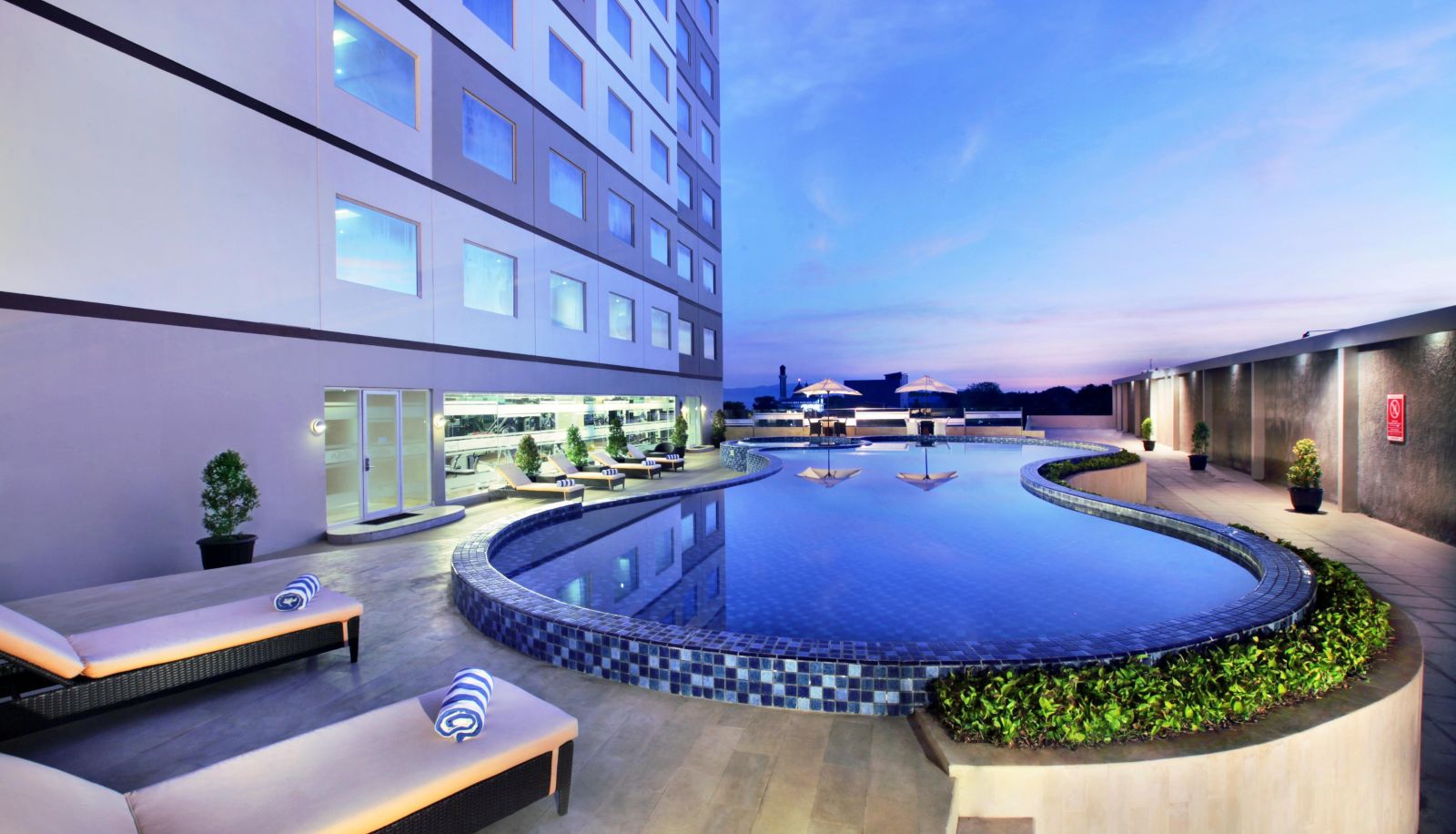 Pool - Aston Kupang Hotel & Convention Center