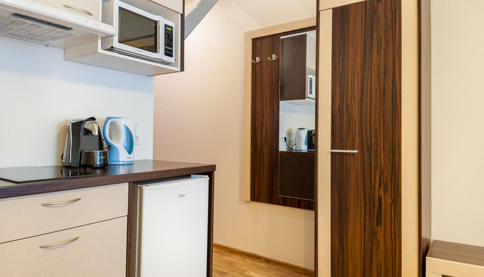 Kitchen area in the room - Pirita Resort Apartaments & SPA