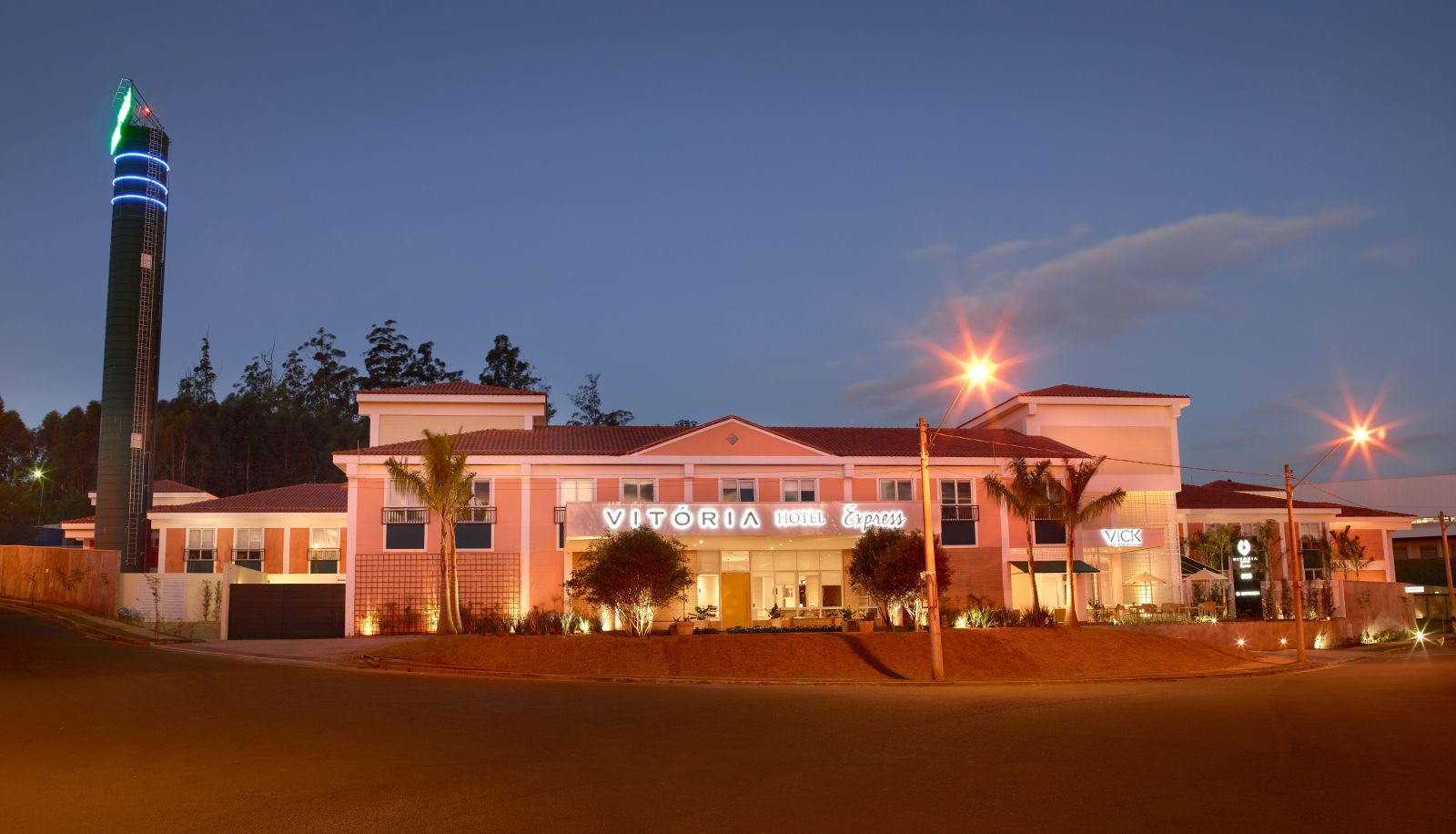 Buitenruimte van het hotel - Vitoria Hotel Express Dom Pedro