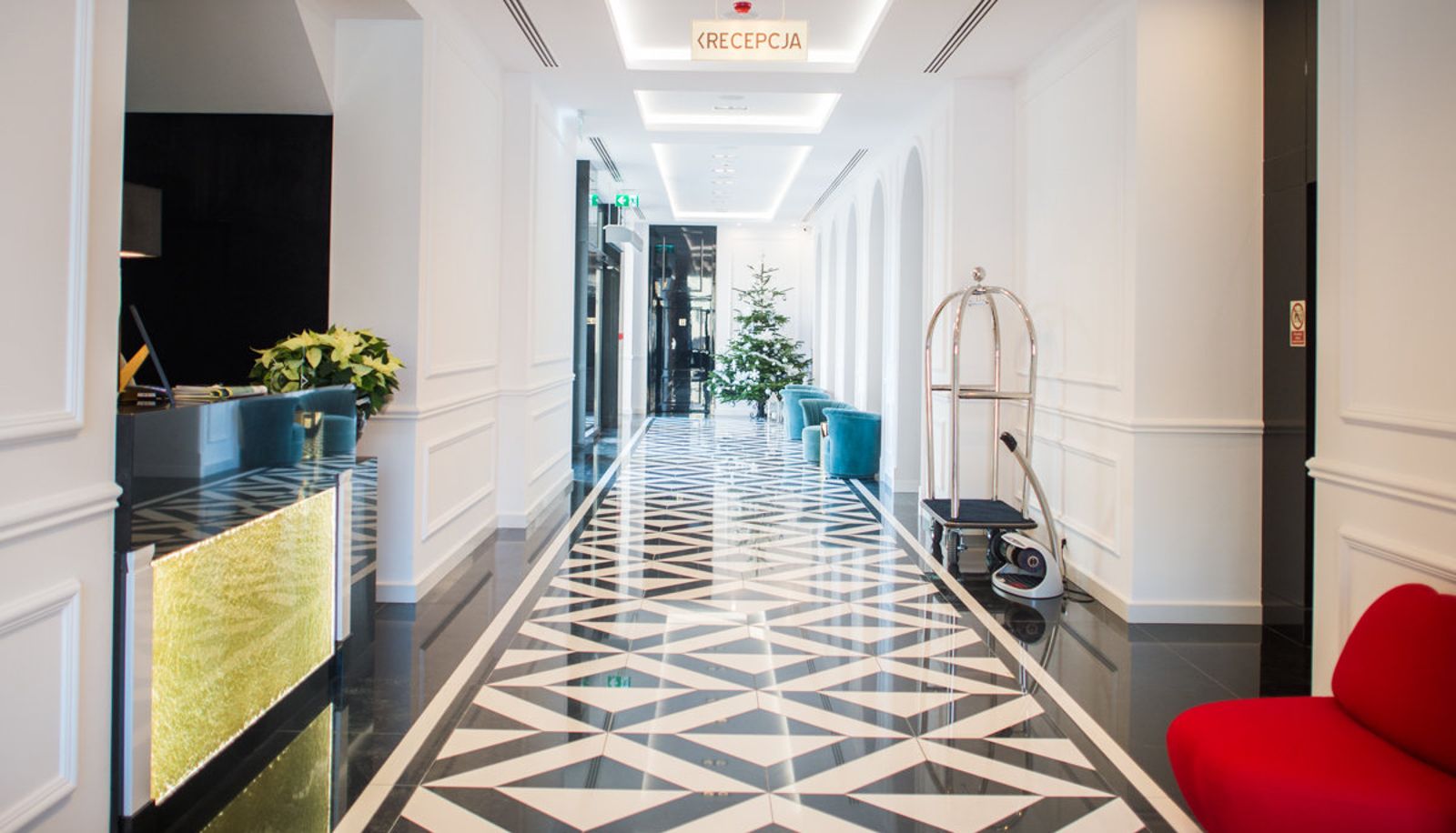 Hall - Royal & Spa