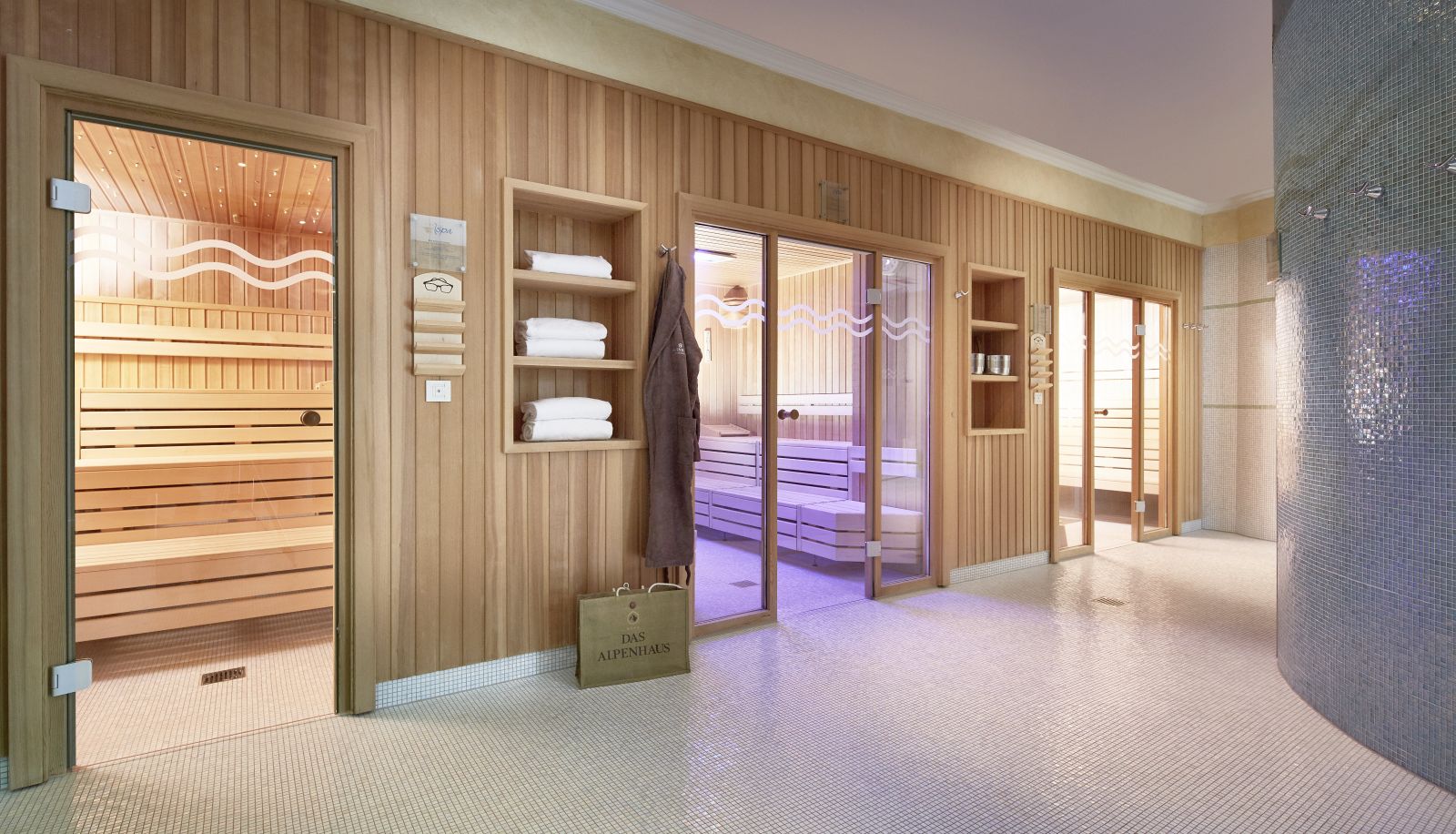 Wellnessbereich - Das Alpenhaus Gasteinertal