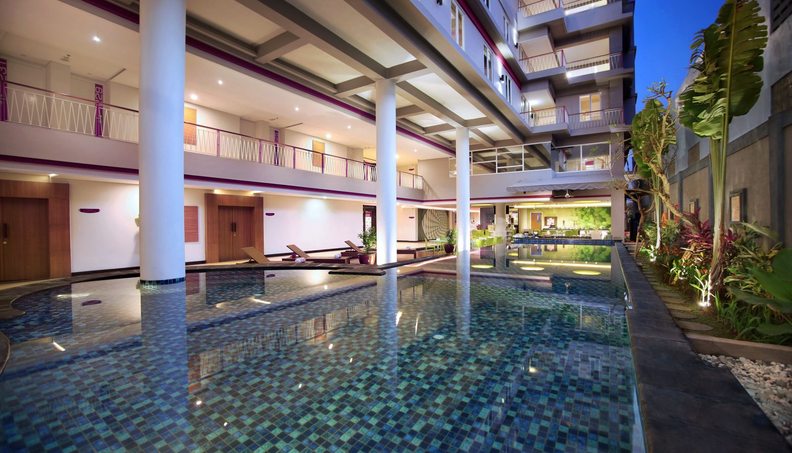 Piscina - favehotel Sunset Seminyak