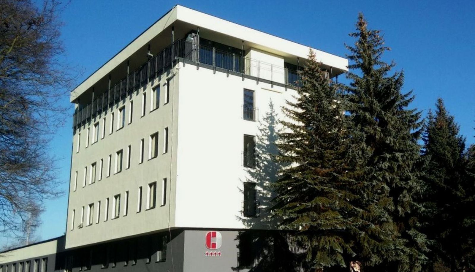 Buitenruimte van het hotel - Parkhotel Carlsbad Inn