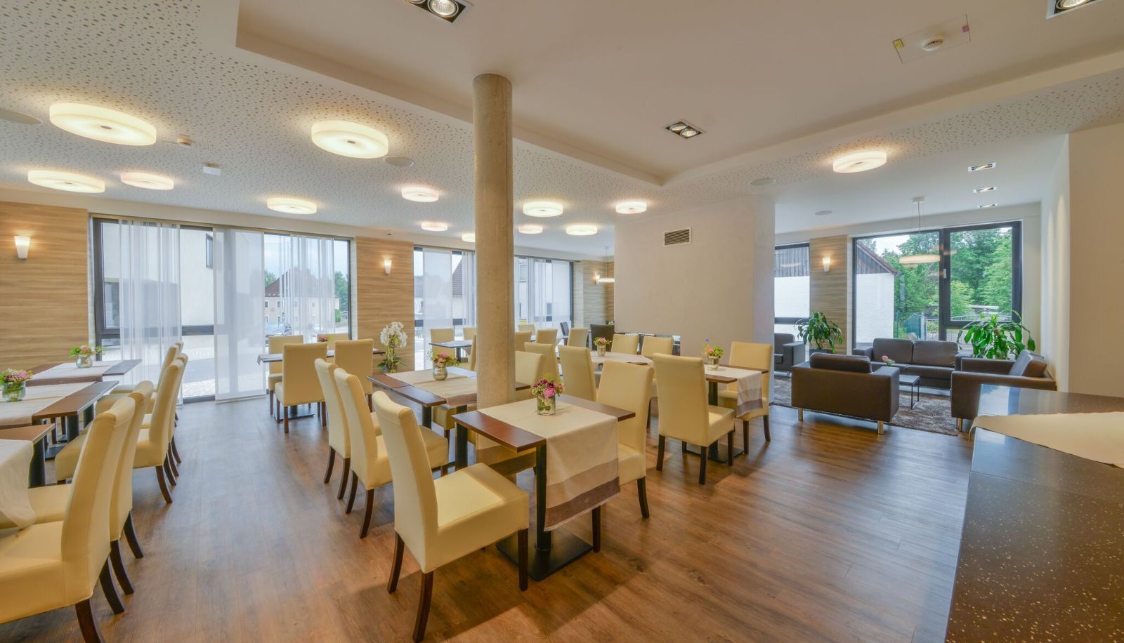 Breakfast room within the restaurant - Hotel WITT am See Garni