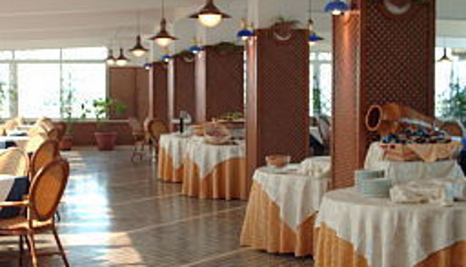 Sala prima colazione all'interno del ristorante - Eden