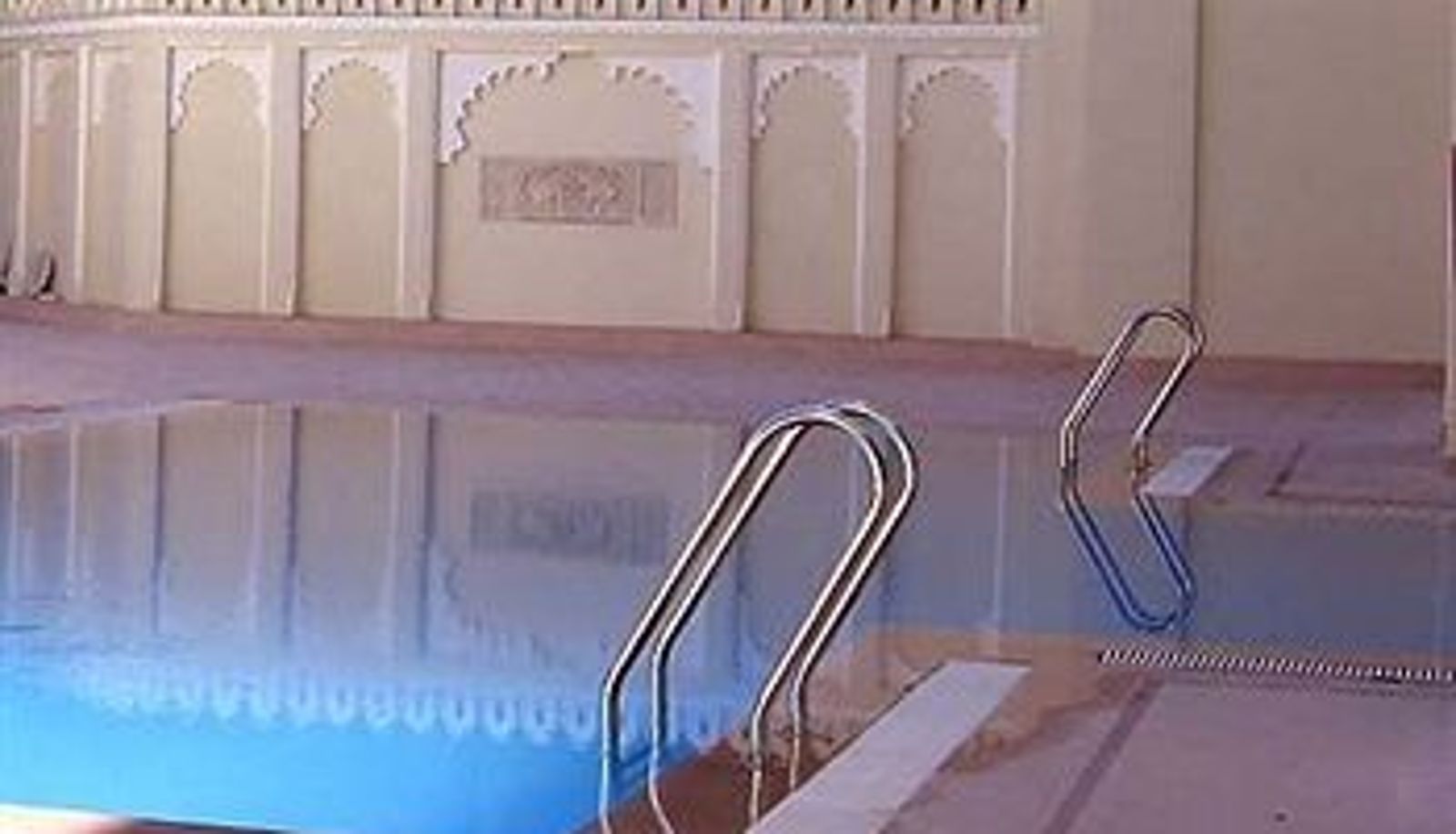 Pool - Hotel Mumbai House Express