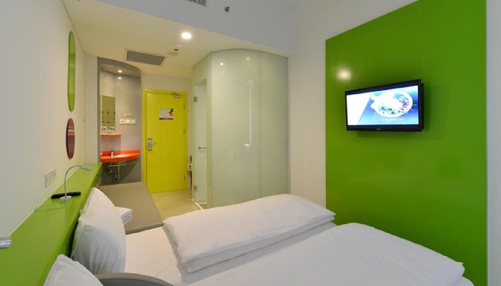 Standard room (single) - POP! Diponegoro Surabaya