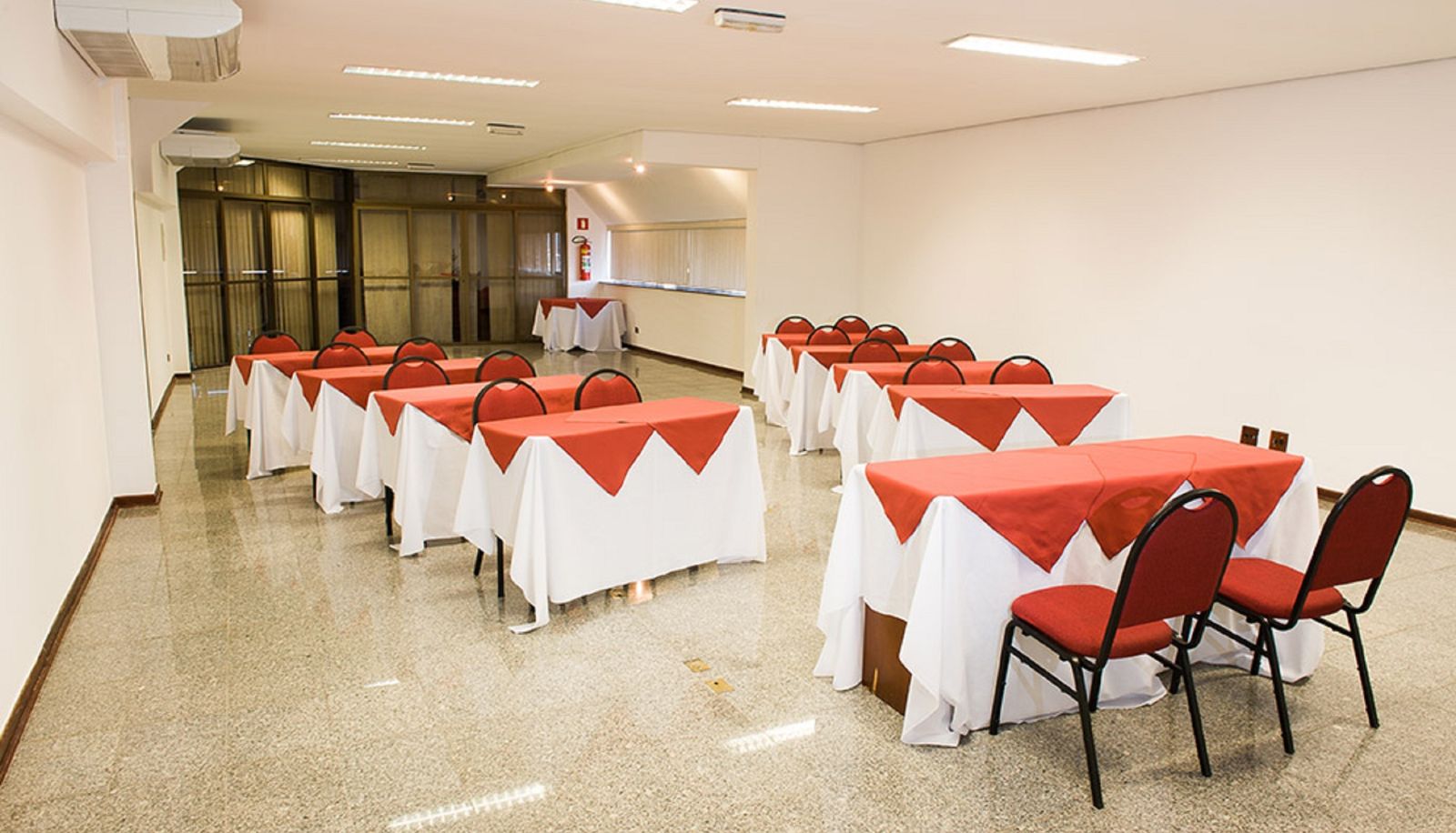 Meetingzimmer - Carlton Plaza Poços de Caldas