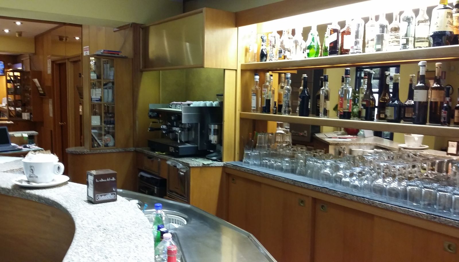 Bar - Flying Hotel