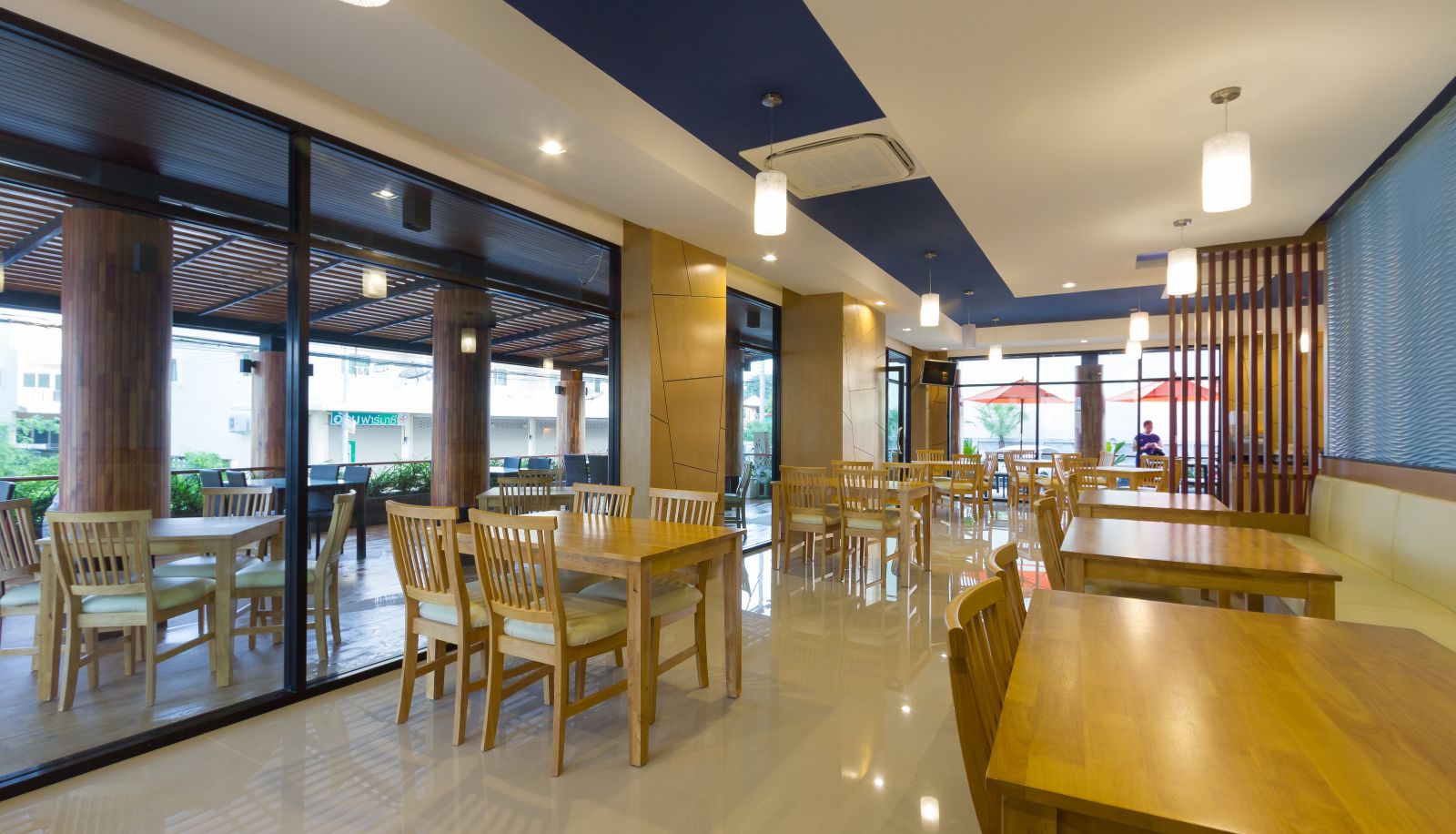 Frühstücksraum innerhalb des Restaurants - Siva Royal Hotel
