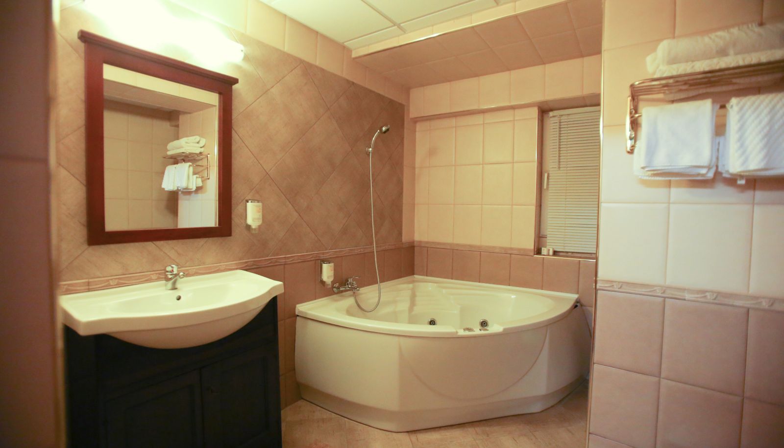 Bathroom - Mara