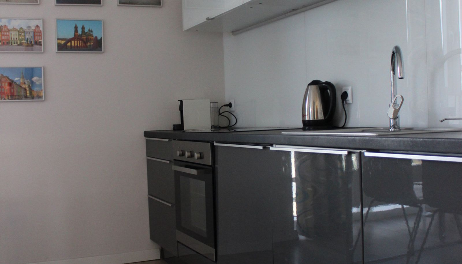 Küchenbereich im Zimmer - Poznań Apartments Towarowa